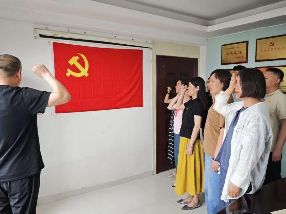 严守八项规定 喜迎“七一”华诞——开云网页版-kaiyun开云(中国)
咨询党支部组织开展迎“七一”主题党日活动